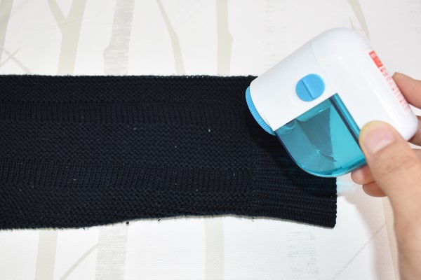 【100均ずぼらシュラン】ダイソー「くるくる毛玉取り」でセーターの毛玉を一網打尽!?の画像5