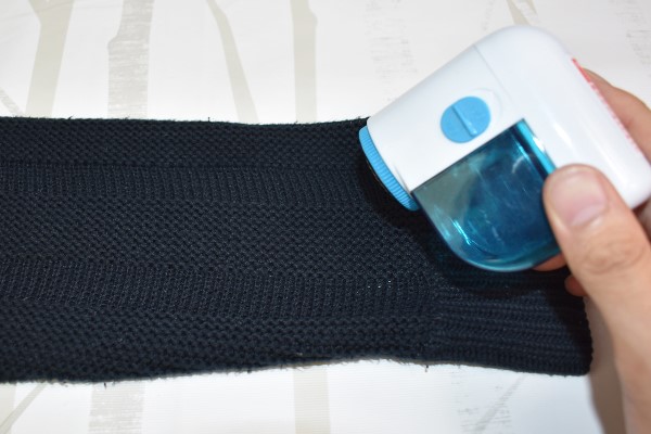 【100均ずぼらシュラン】ダイソー「くるくる毛玉取り」でセーターの毛玉を一網打尽!?の画像6