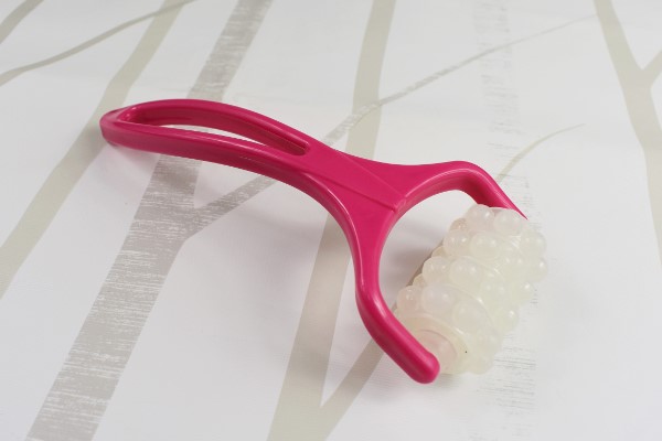 【100均ずぼらシュラン】ダイソー「ソフトローラー」で足のコリを解消!? 程良い刺激がクセになるの画像2