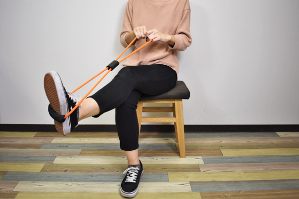 【100均ずぼらシュラン】ダイソー「エクササイズストレッチャー（8の字）」で冬の運動不足解消！の画像6