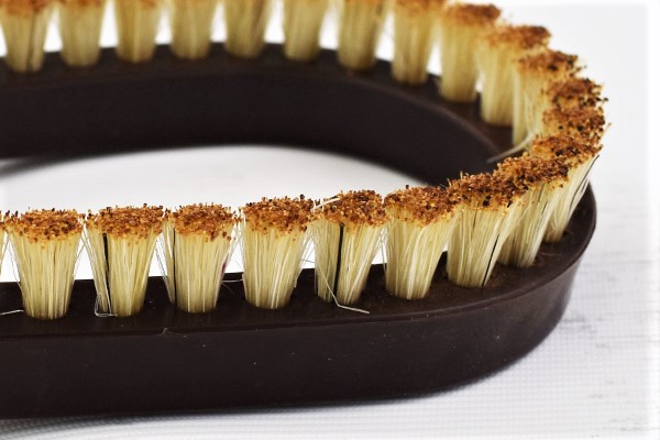 【100均ずぼらシュラン】ダイソー「毛だま取りブラシ」、特殊先端加工の評価は……？の画像3