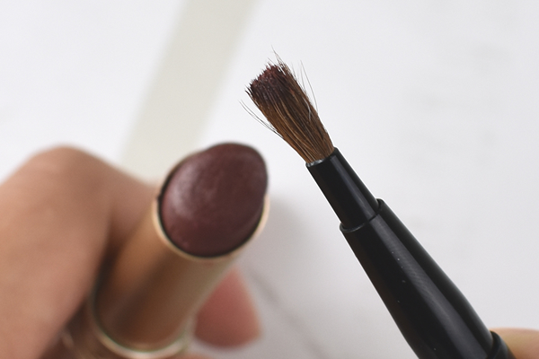 【100均ずぼらシュラン】ダイソー「リップブラシ －伸縮タイプ－」馬毛のブラシの使い心地は？の画像1