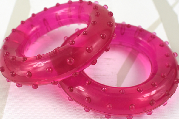 【100均ずぼらシュラン】ダイソー「ハンドグリップ」癖になるグニグニ感覚でストレス解消！の画像1