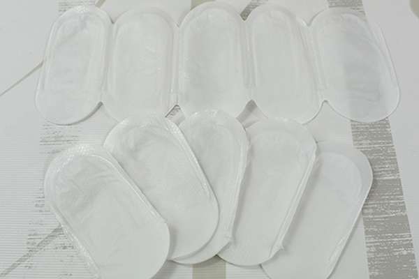 【100均ずぼらシュラン】ダイソー「ゆびさきPACK」乾燥から指を守る、冬場に欠かせない新定番！の画像1