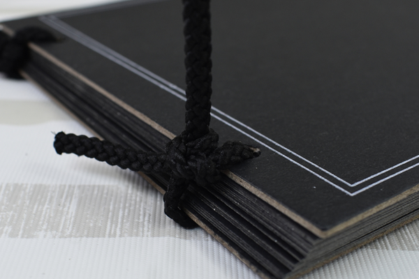 【100均ずぼらシュラン】ダイソー「スクラップブック」でオリジナルのアルバムが作れる！の画像4