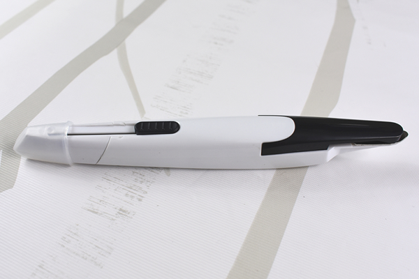 【100均ずぼらシュラン】ダイソー「カッター＆ホッチキス針とり」はオフィスの必需品？の画像3