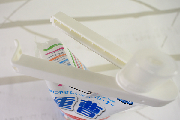 【100均ずぼらシュラン】ダイソー「落ち落ちV 粉末おそうじ用袋キャップ」計量できて粉末洗剤が使いやすくなる！の画像4