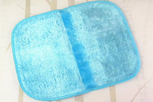 【100均ずぼらシュラン】ダイソー「水だけで油汚れがスッキリ！ マジッククロス」魔法みたいに汚れが落ちる!?の画像1