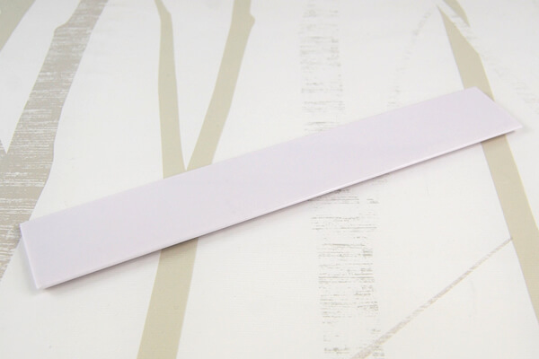 【100均ずぼらシュラン】セリアの「A4 ぴったりマグネットバー」なら冷蔵庫を強く閉めても大丈夫！の画像1