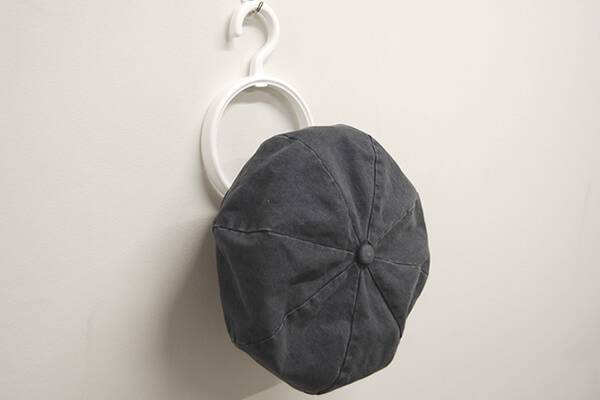 【100均ずぼらシュラン】セリア「帽子ハンガー」で片づけ下手でもかけるだけで見栄え抜群の収納を実現！の画像5