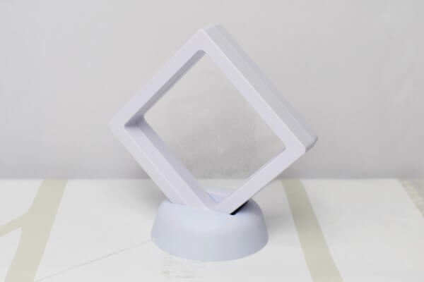 【100均ずぼらシュラン】セリア「ネイルディスプレイスタンド」なら爪だけでなく自室も彩れる!?の画像3