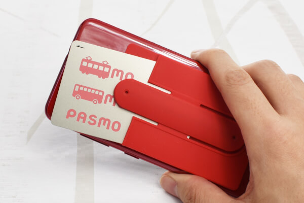 【100均ずぼらシュラン】ダイソー「カードスタンドケース」ならスマホアクセの機能をコンプリート！の画像7