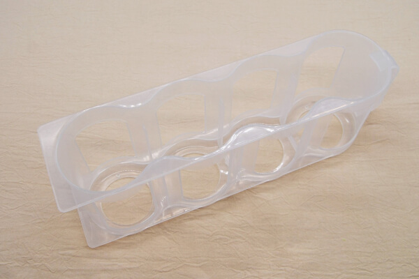 【100均ずぼらシュラン】ダイソー「缶ストッカー」は縦置きもできて冷蔵庫内がスッキリ！の画像1