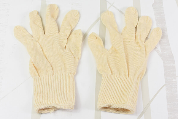 【100均ずぼらシュラン】ダイソー「下履き手袋」でゴム手袋が快適なつけ心地に！の画像3