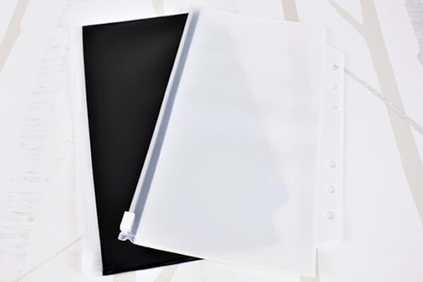 【100均ずぼらシュラン】セリア「6リング用 EVAジッパーリフィル」散らばる小物を1冊に収納!? の画像1