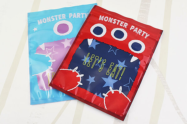 【100均ずぼらシュラン】セリア「チャック付きギフトバッグM 6P EAT」口から中が透けて見えるモンスターがキュートの画像1