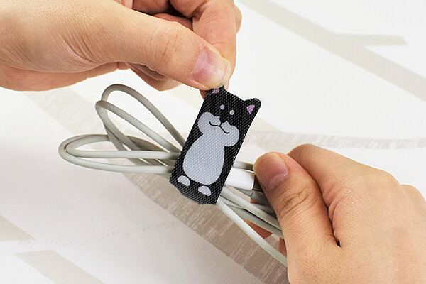 【100均ずぼらシュラン】セリア「ケーブルタイ 4P」愛らしい柴犬はケーブルを守ってくれる番犬!? の画像5