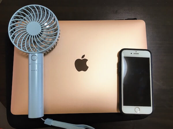 ニトリ、人気のモバイルバッテリーになる「ハンディファン」レビュー！　スマホは10分充電で11％まで回復の画像2