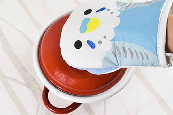 【100均ずぼらシュラン】セリア「ミニミトンバード」抜群のフィット感で持ちやすく、小鳥の瞳に癒やされるの画像6