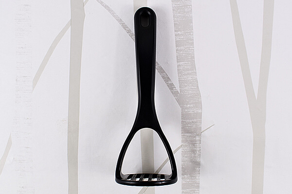 【100均ずぼらシュラン】セリア「ナイロンミニマッシャー」握りやすくマッシュポテトが素早く作れる！の画像3