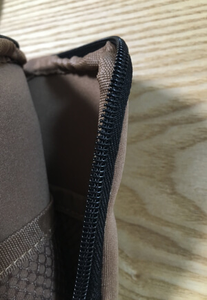 【付録レビュー】「LEE」10月号、JOURNAL STANDARDのサコッシュが超便利！　程よいサイズ感とおしゃれなデザインで高見えも【女性誌】の画像4