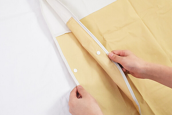 スリーコインズ「切り替えレインポンチョ」 持ち運びに便利でバッグつき、雨の日に大活躍！の画像6