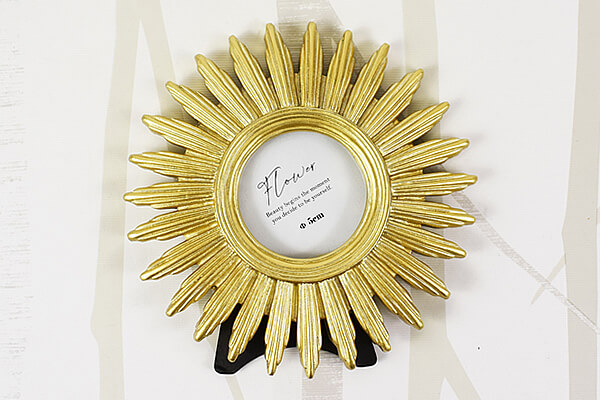 スリーコインズの「フォトフレームラウンド」女性に大人気の儚げインテリアシリーズ！の画像3