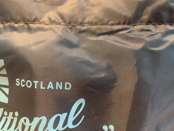 【付録レビュー】「InRed」3月号、英国ブランドのバッグが大容量で超軽い！　買い物カゴにセット可で袋詰めの手間も省略【女性誌】の画像2