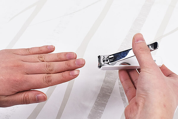 【ダイソーVSセリア】100均「爪切り」対決！　自分に合った機能的な爪切りで指先をきれいに！の画像4