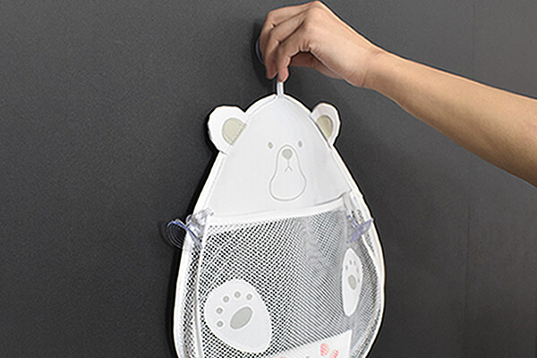 スリコ（3COINS）の「バスメッシュ収納」かわいいクマにお風呂場の小物を収納！ 強力な吸盤でしっかり貼りつくの画像4