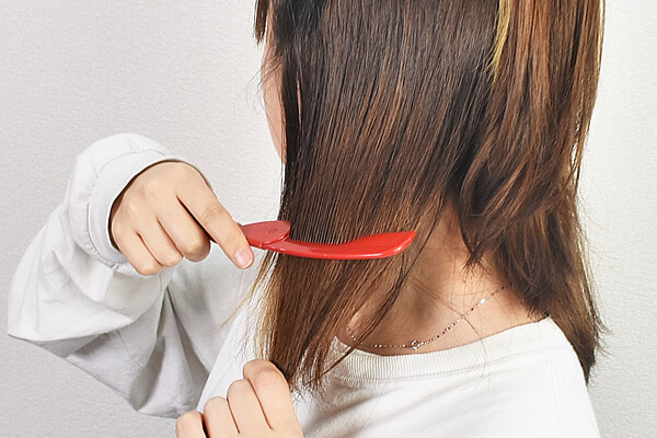 【ダイソーVSセリア】100均「コーム」対決！　髪にこだわるなら携帯したい折りたたみ式の画像4