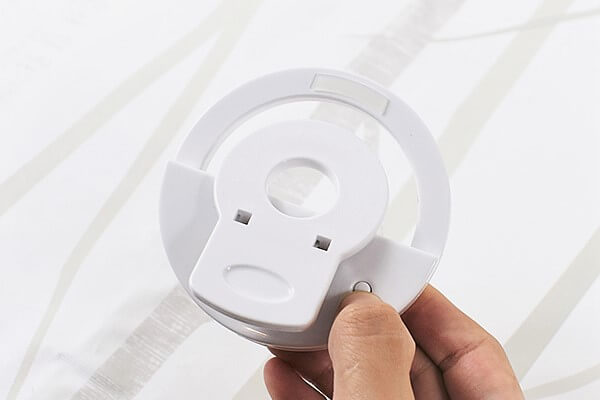 スリコ（3COINS）の「セルフィーリングライト」は、リモート会議の映りに悩む女性の救世主!?の画像5