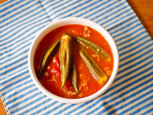 世界中、所変われど……変わらない!?　キューバにパレスチナ、各国の食事作りの手伝いをつづる『世界の台所探検』の画像3