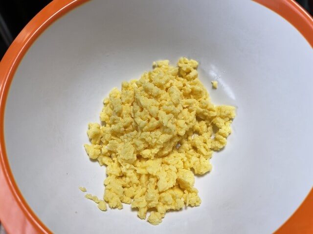 『家事ヤロウ!!!』【サラダチキンと蛇腹きゅうり〜中華風タルタルがけ〜】、ザーサイってこんなにうまかったのか!?　マジ最強のタルタルに胃袋掴まれた！の画像2