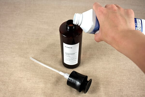 スリコ（3COINS）「食器洗剤ボトル」は、 片手で使えて食器洗いを時短！の画像3