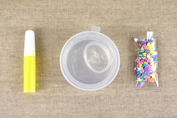 【100均レビュー】セリア「自分で作るおもちゃ」比較！　きれいな見た目で癒やし度MAXの画像3