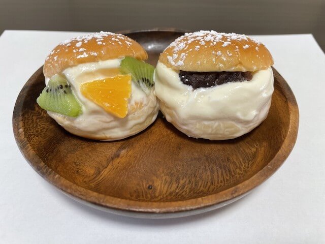 【ＭＯＷ(モウ）バニラ】なら3分でマリトッツォ（風）！　本物のマリトッツォは知らないが、この出来栄えは讃えたい！の画像5