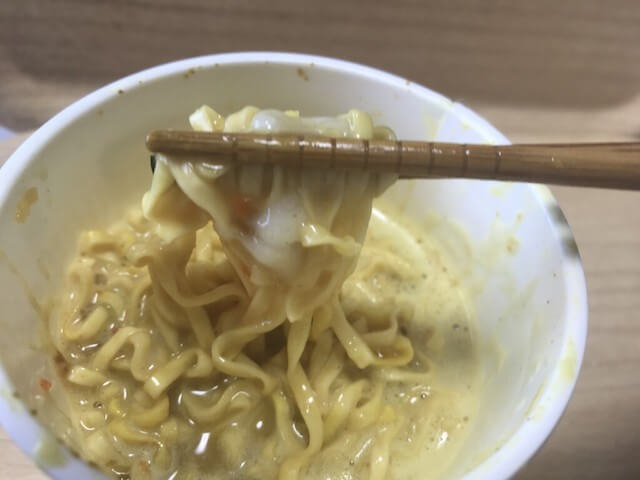 【雪見カレーヌードル】、まずいと思うでしょ？　作ってみたら、うまさ100点！　おしゃれな専門店に出てきそうな上機嫌レシピの画像8