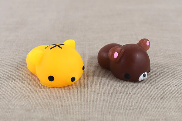 【100均レビュー】ダイソー「クセになる手触りグッズ」比較！　気持ちよすぎて手放せない!?の画像3