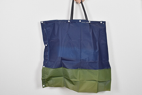 スリコ（3COINS）「4WAYレインストール」は、4通りに使える便利な雨具！　ブランドバッグもこれがあれば安心!?の画像6