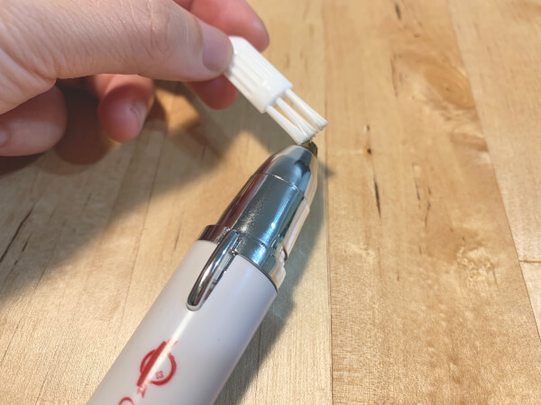 【付録レビュー】「＆Rosy」11月号、エステサロンとコラボの眉毛シェーバーが1100円！　コンパクトで使い勝手の良さに大満足！【女性誌】の画像6