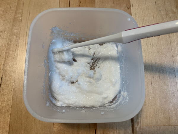 洗剤を混ぜ合わせた後（C）サイゾーウーマン