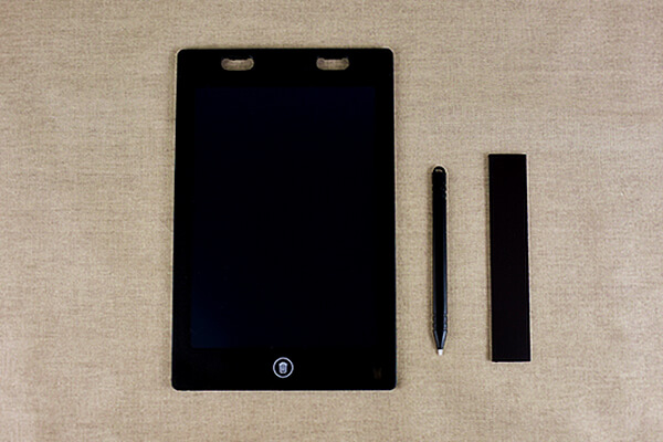 スリコ（3COINS）「8.5インチ電子メモパッド」、書いたり消したりを繰り返せてペーパーレス化にぴったり！の画像2