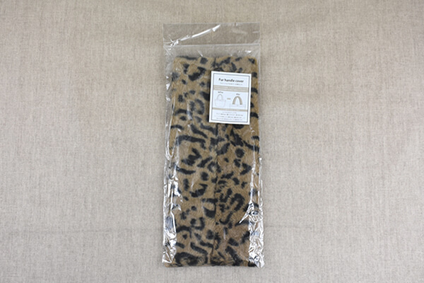 スリコ（3COINS）「ファーハンドルカバー 2本セット」はバッグの持ち手を保護してくれて触り心地がたまらないの画像1