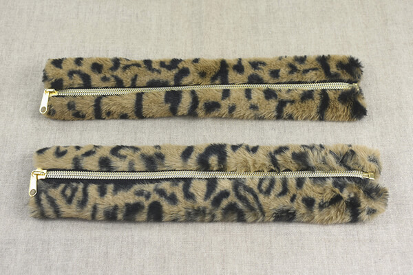 スリコ（3COINS）「ファーハンドルカバー 2本セット」はバッグの持ち手を保護してくれて触り心地がたまらないの画像2