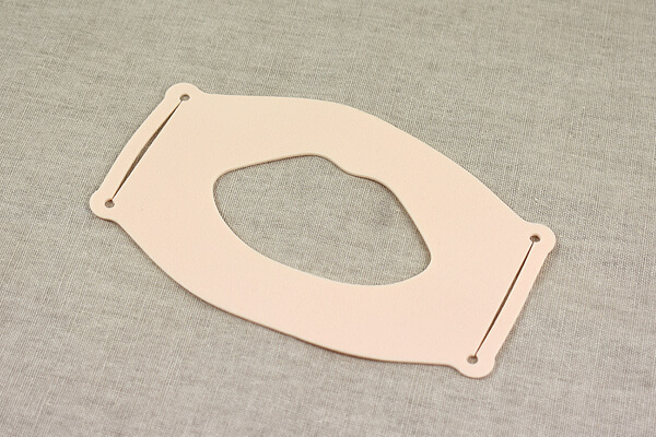 スリコ（3COINS）「マスクメイク付き防止パッド」で化粧移り＆息苦しさを軽減！の画像2