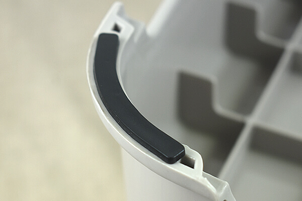 スリコ（3COINS）「ダイカット踏み台」はキュートなクマの表情がかわいい！　小さな子どもの昇降練習にも役立つの画像3