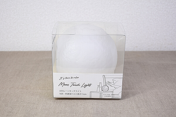 スリコ（3COINS）「LEDムーンタッチライト」本物の月が浮かんでるみたい！ じっと見ているだけで癒やされるの画像1