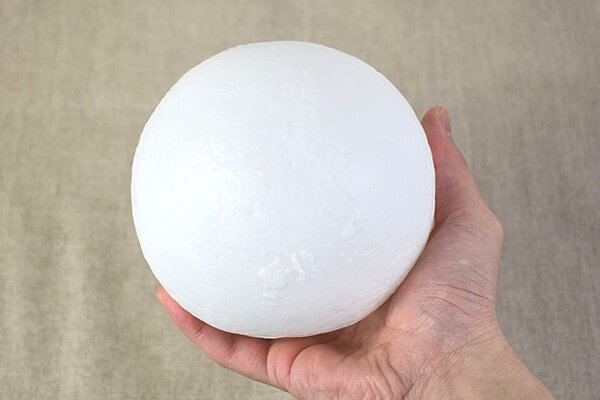 スリコ（3COINS）「LEDムーンタッチライト」本物の月が浮かんでるみたい！ じっと見ているだけで癒やされるの画像3