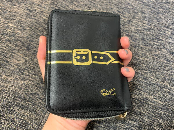 片手に収まる大きさ